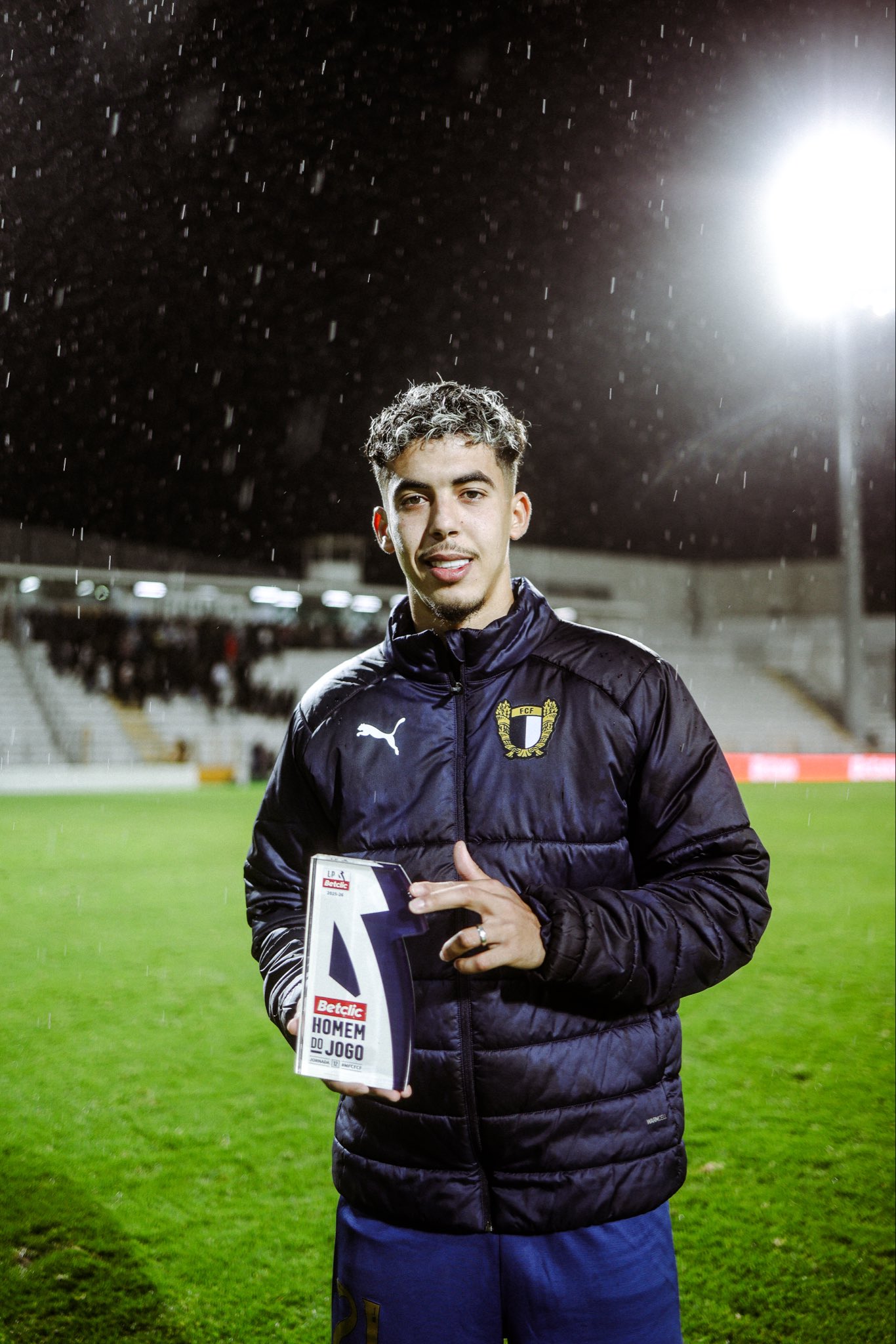 الزابيري يتألق بهدف رائع ويحصل على جائزة رجل المباراة 