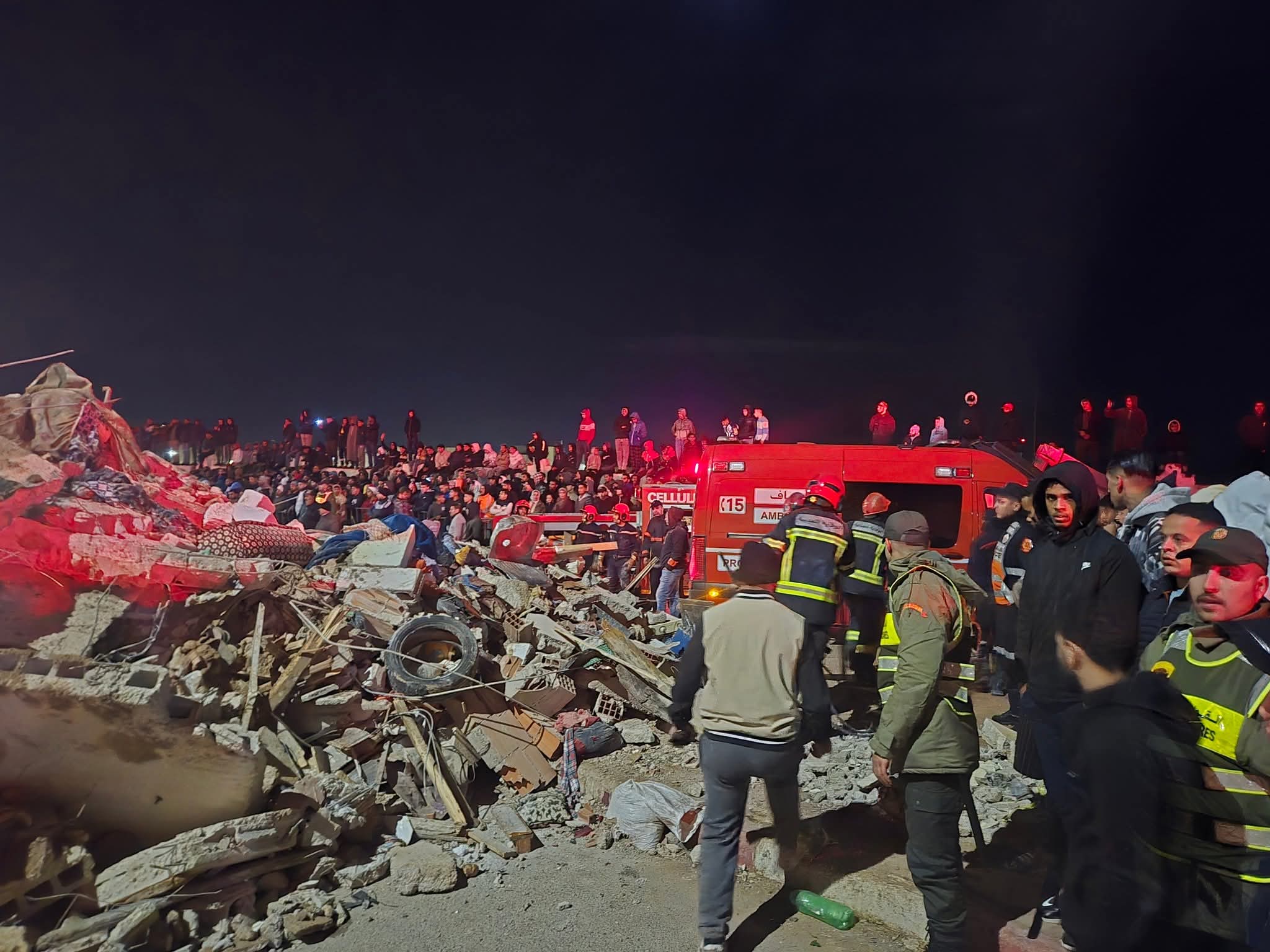 المغرب الفاسي &quot;يقدم&quot; التعازي لأسر ضحايا انهيار بنايتين بحي المسيرة