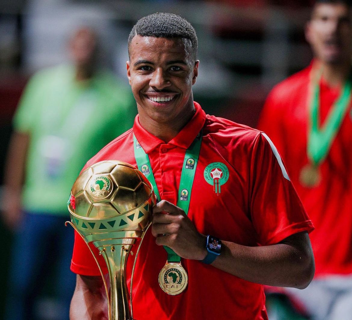 مستجدات الحالة الصحية لمهاجم &quot;الأسود&quot; قبل &quot;الكان&quot;